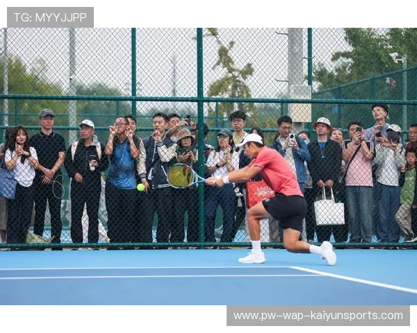 网球赛事通过线上课程扩展青训影响力，网球课线上授课和线下教学比赛的看法
